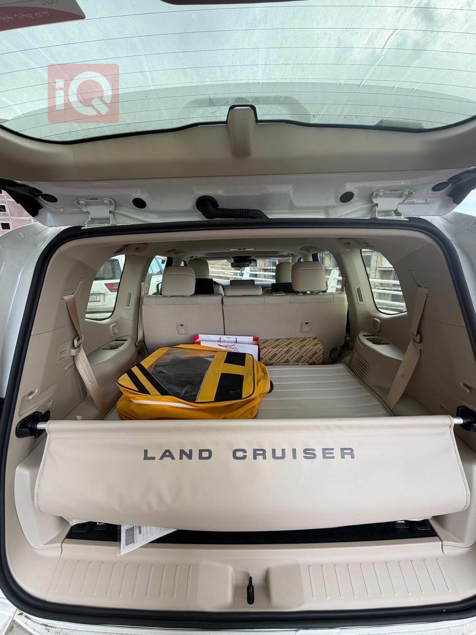 تويوتا لاندكروزر